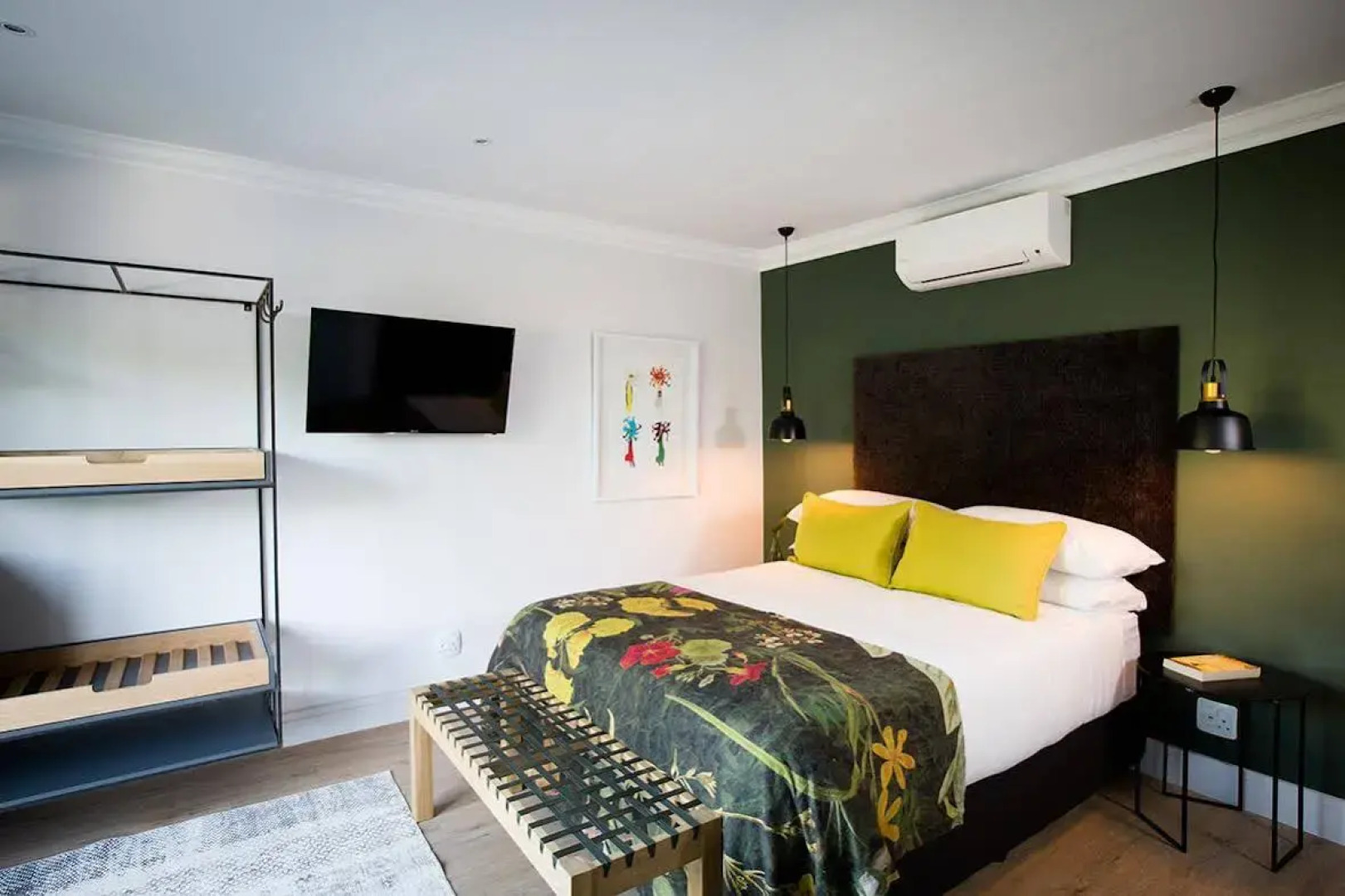 Twice Central Guesthouse