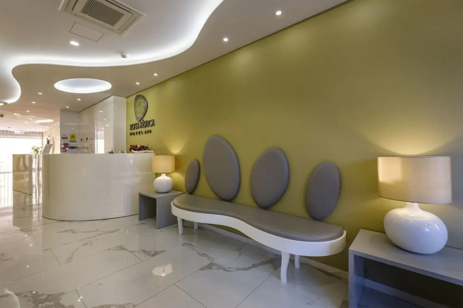 Hotel Rosa Mística by Umbral