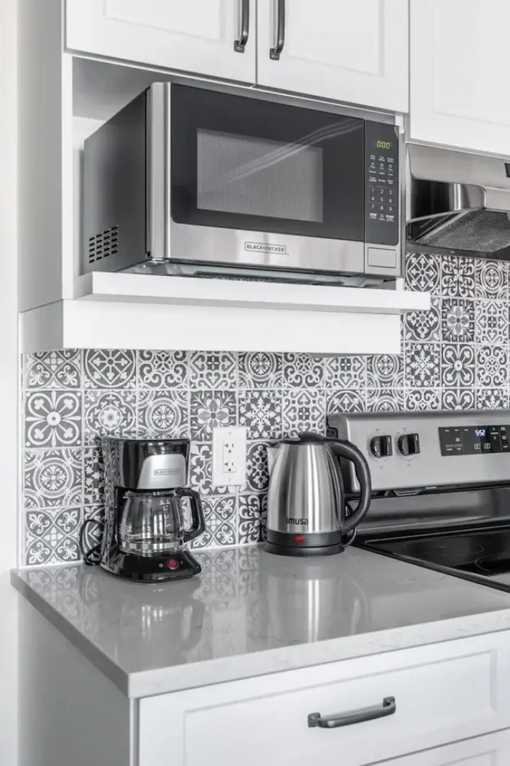 Iconic Rideau 1Bd Unit Balcony Free Parking 2