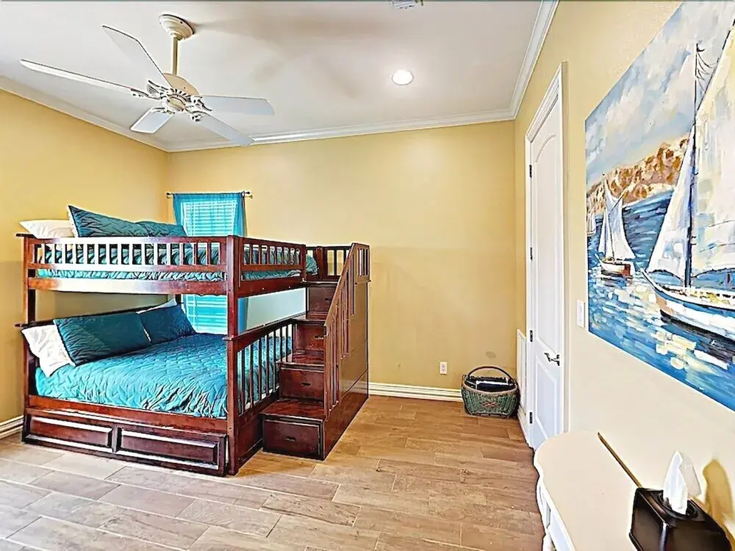 4121 West Bayside Way Home
