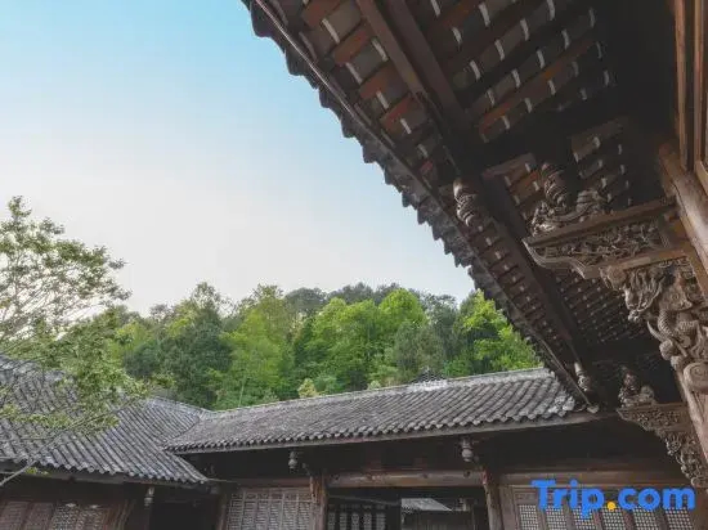 Qujia Courtyard Guesthouse