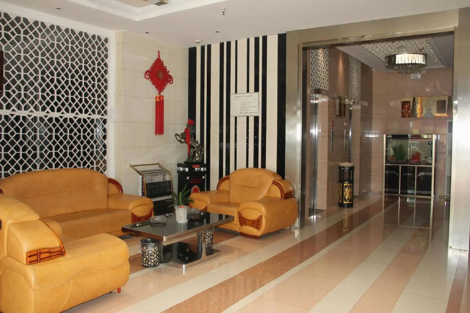 Pebble Motel (Pengtai Department Store Shopping Center)