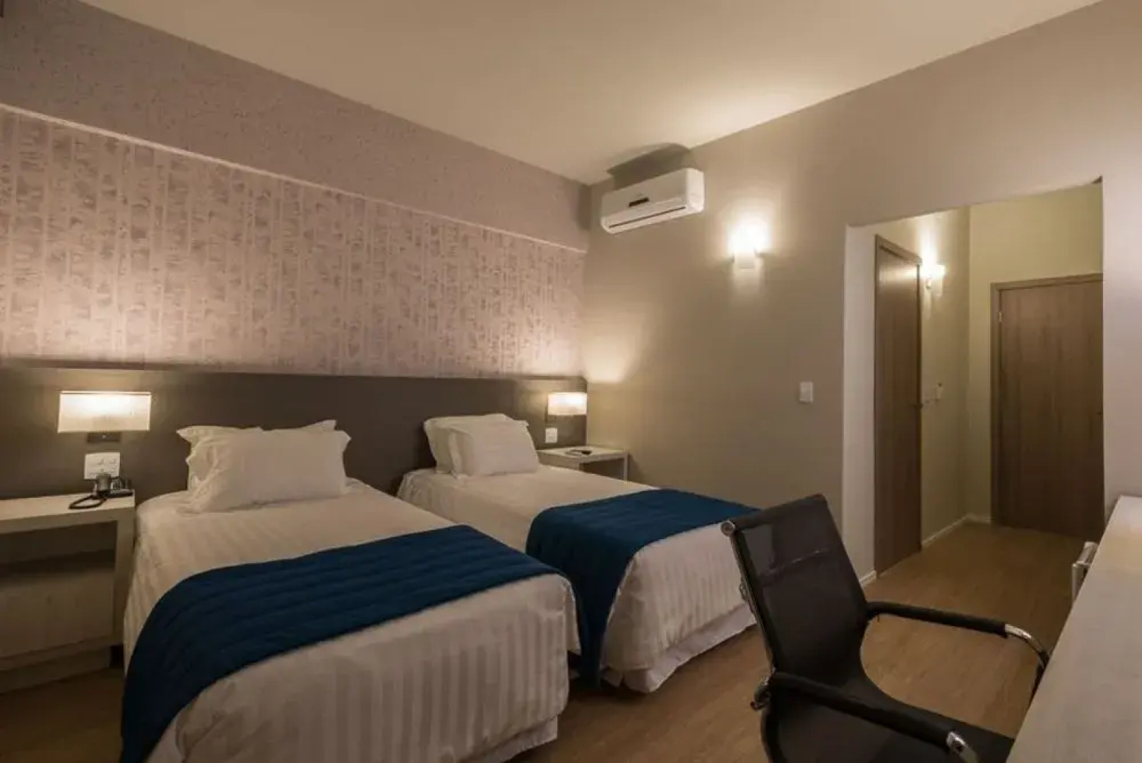 Suntory Business Hotel