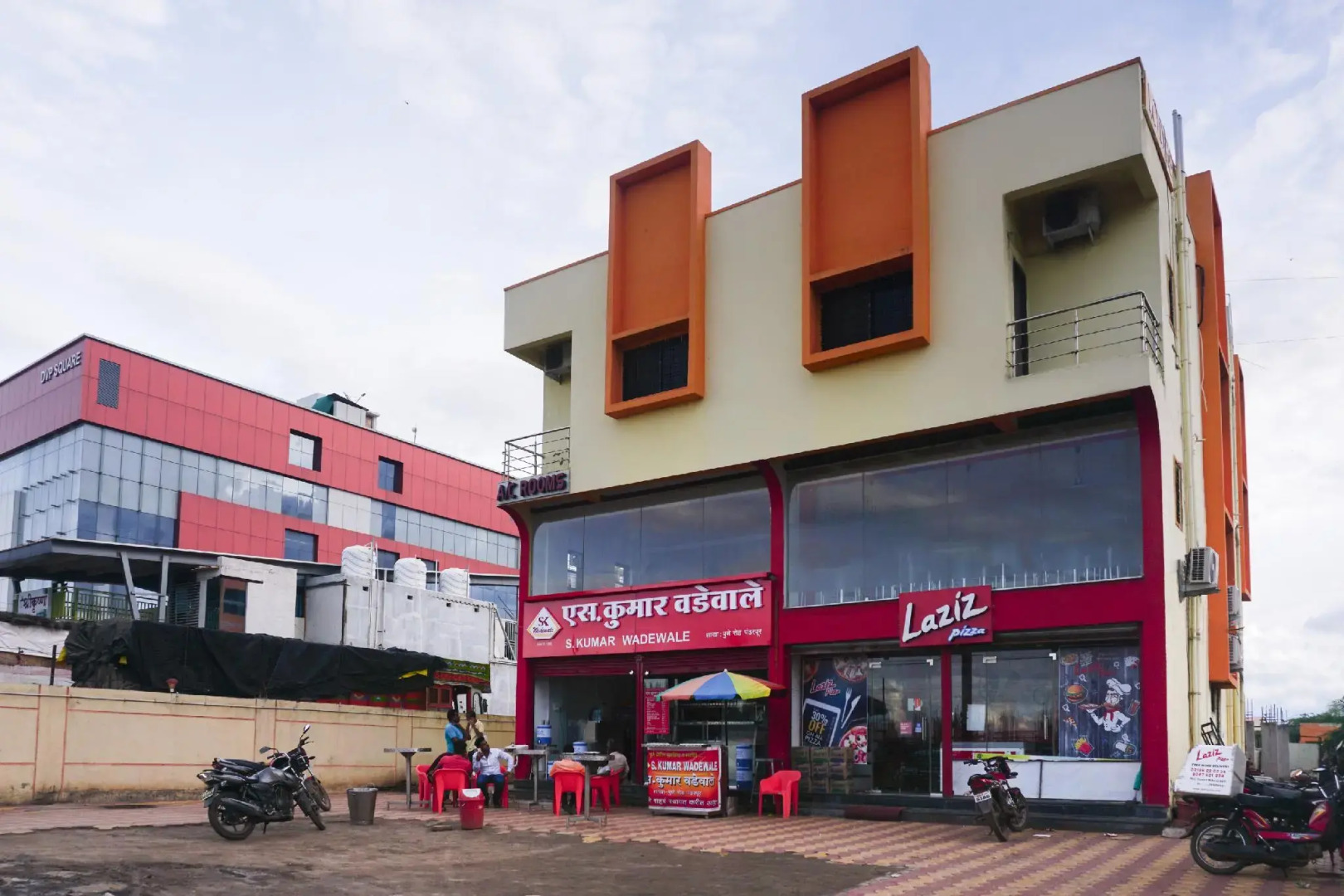 OYO 62832 Damayanti Lodge