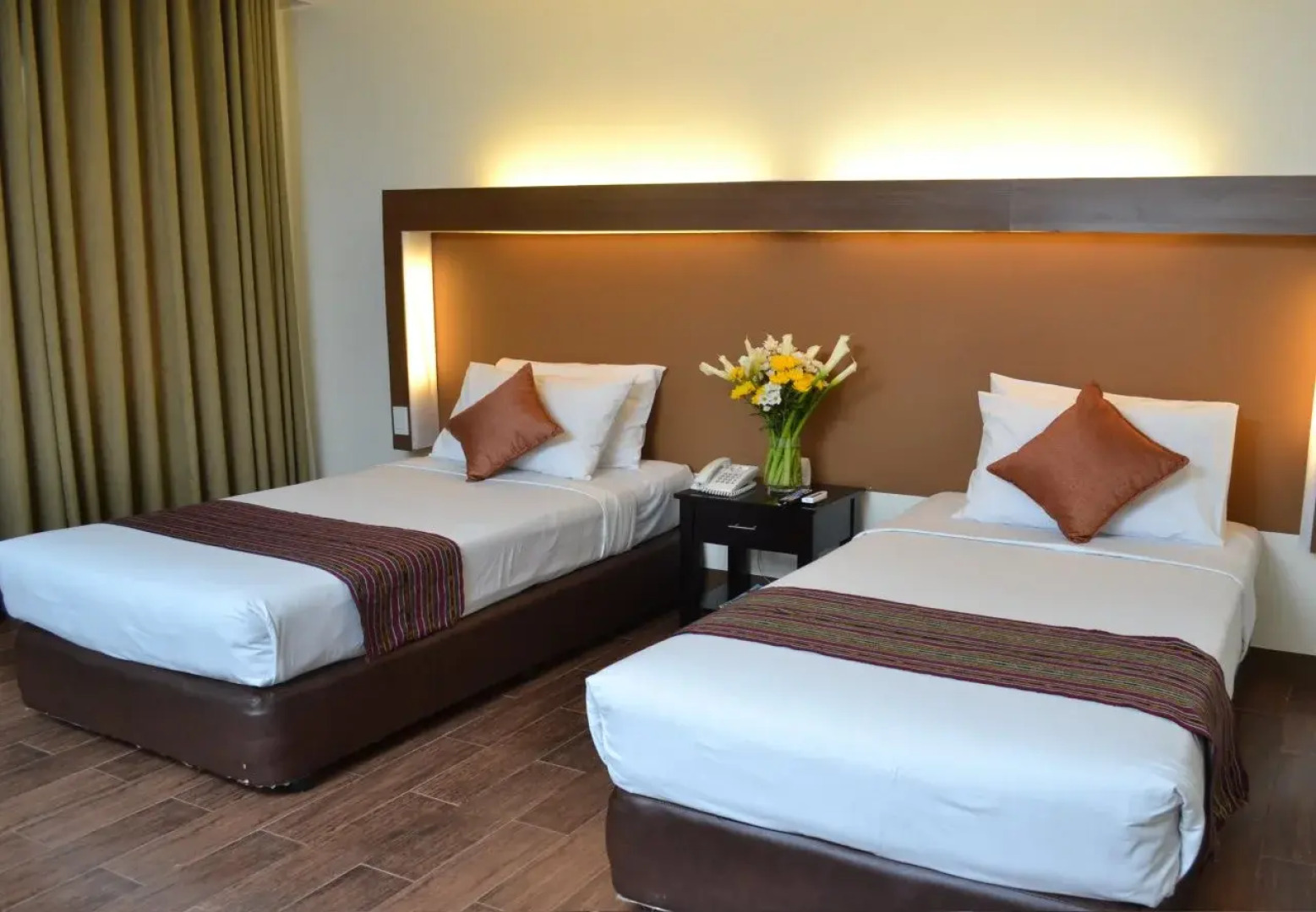 The Ritz Hotel at Garden Oases