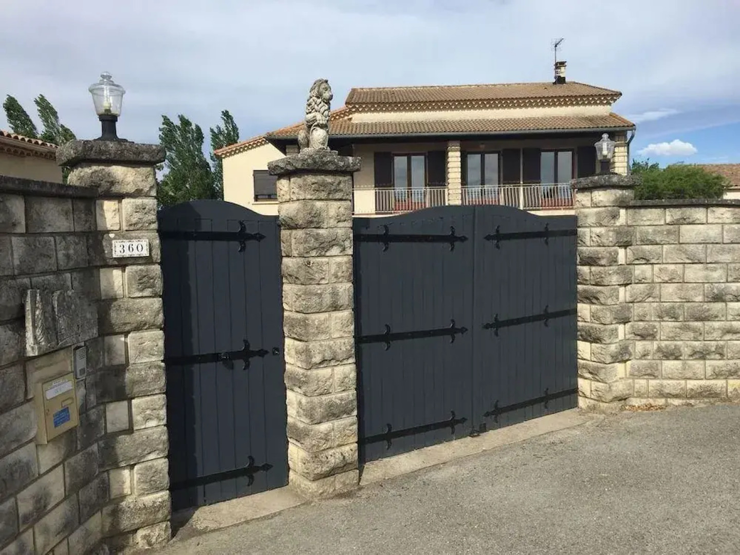 Beauregard - Belle Propriété Au Coeur De La Provence Romaine Apartment