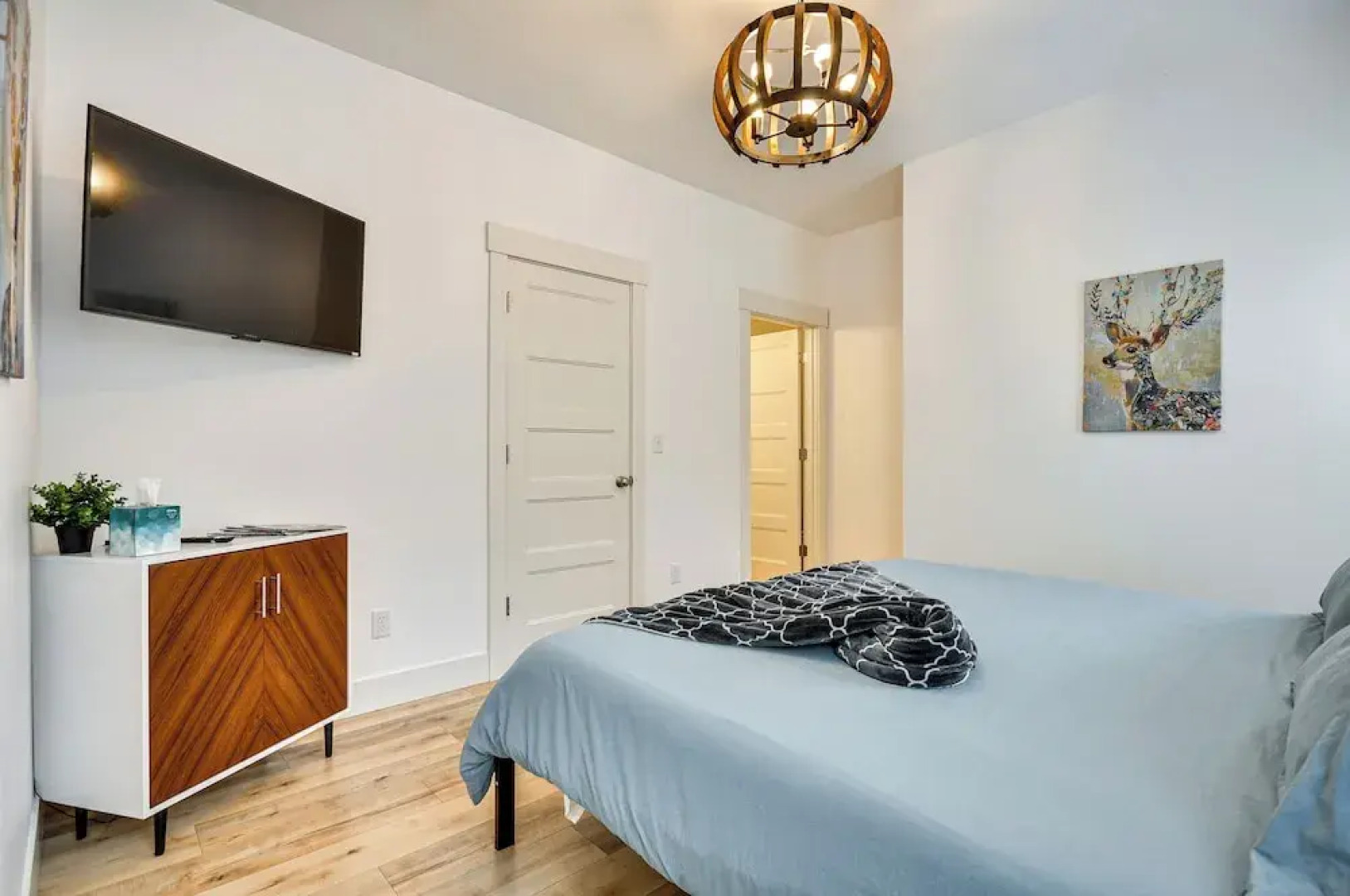 Stunning Stevenson Retreat w/ Mountain Views!