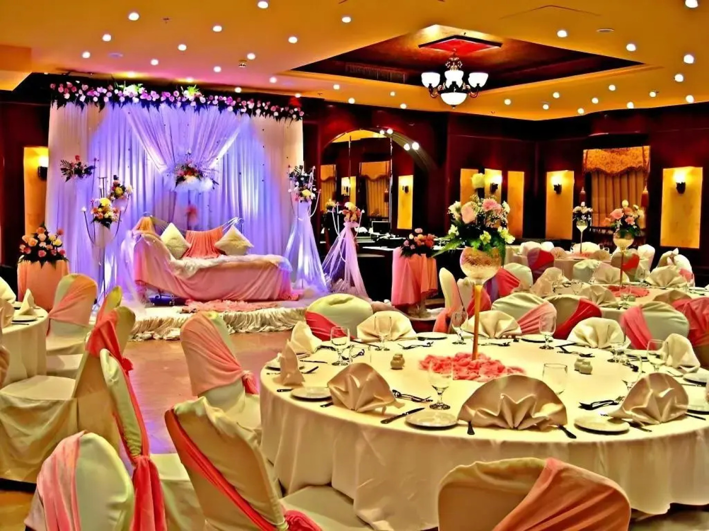 Royal Concorde Hotel & Suite