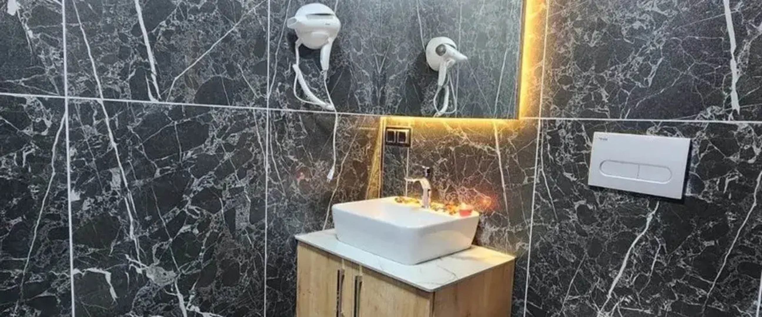 Lion Hill Resort Otel