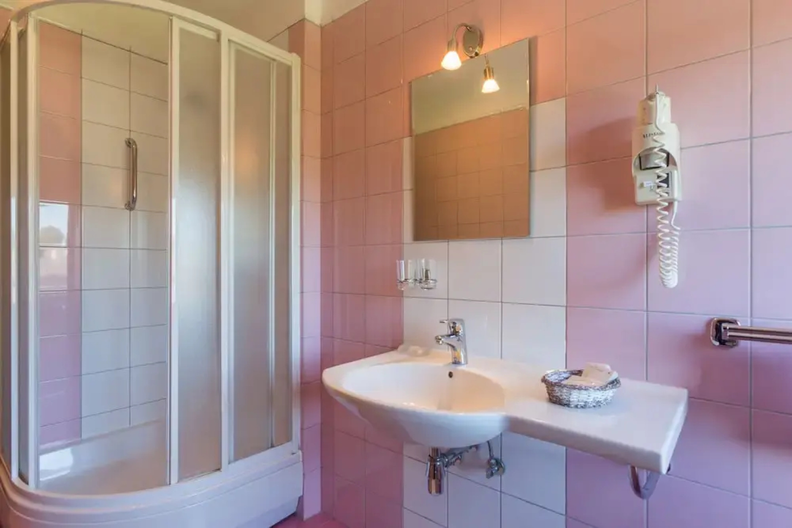 Roze Boutique Hotel