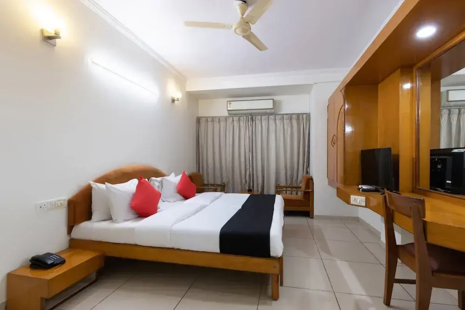 Capital O 48712 Hotel Foliage