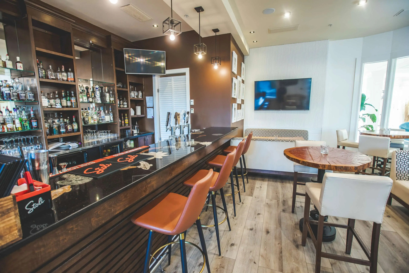 Prestige Oceanfront Resort, WorldHotels Luxury