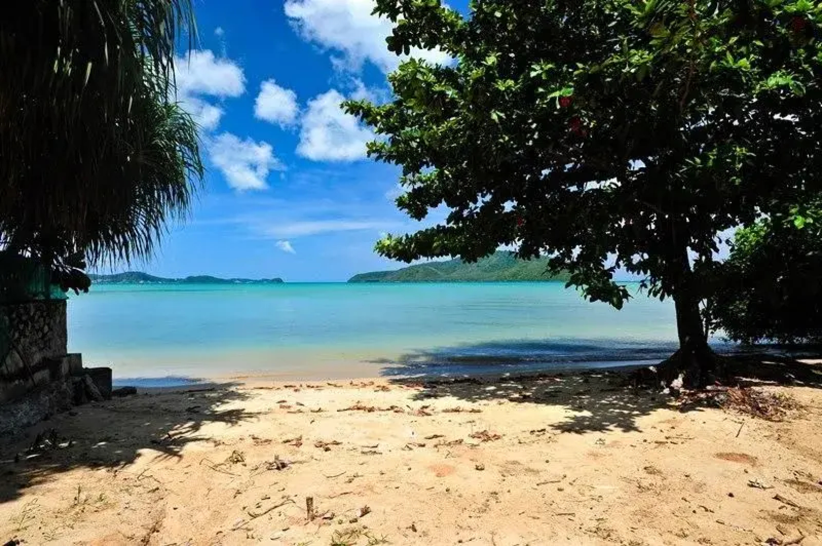 Chalong Beach Front Residence