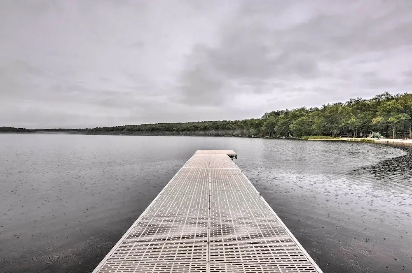 Pocono Mountain Home w/ 3 Community Lakes!