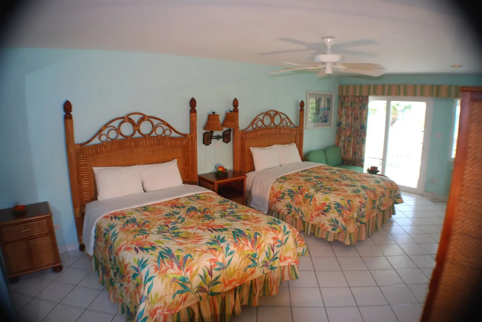 Tamarind Reef Resort Spa & Marina