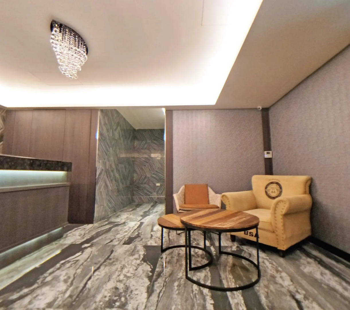 West.inn48 - Self Check-In Hotel