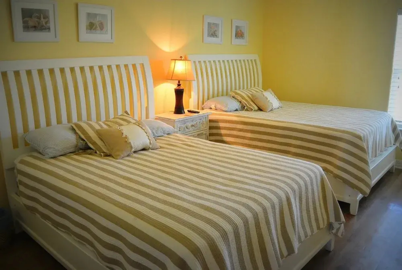 Surf And Sand 4 Bedroom Home by RedAwning