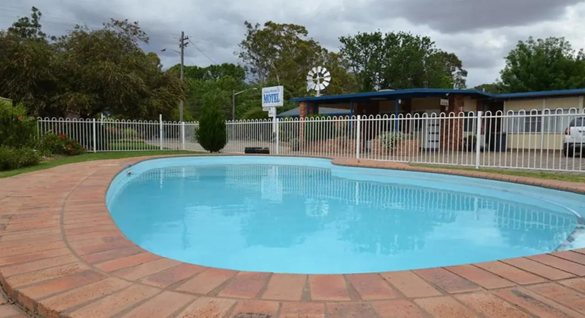 Orana Windmill Motel