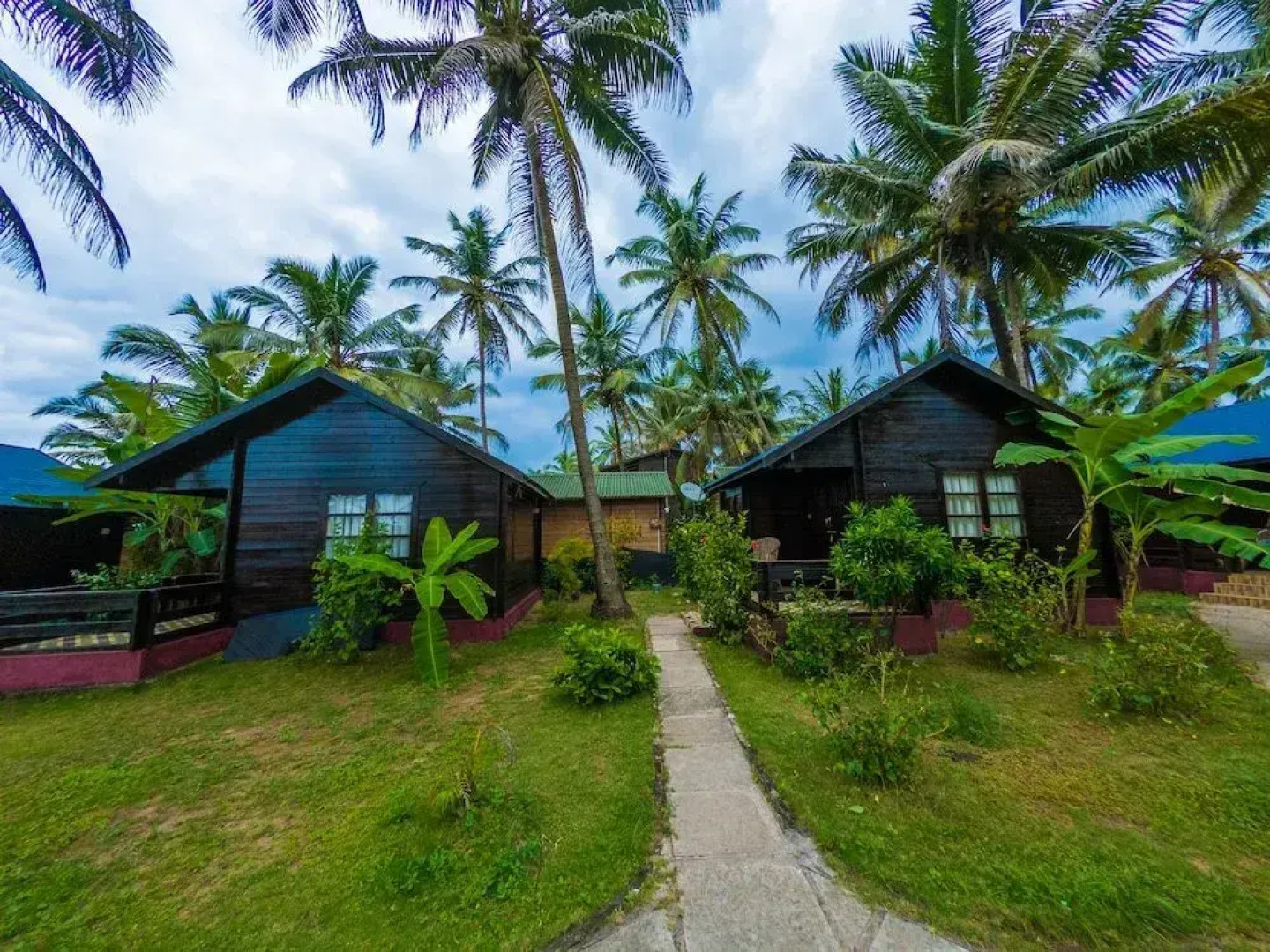 Vista Praia Beachfront Cottages