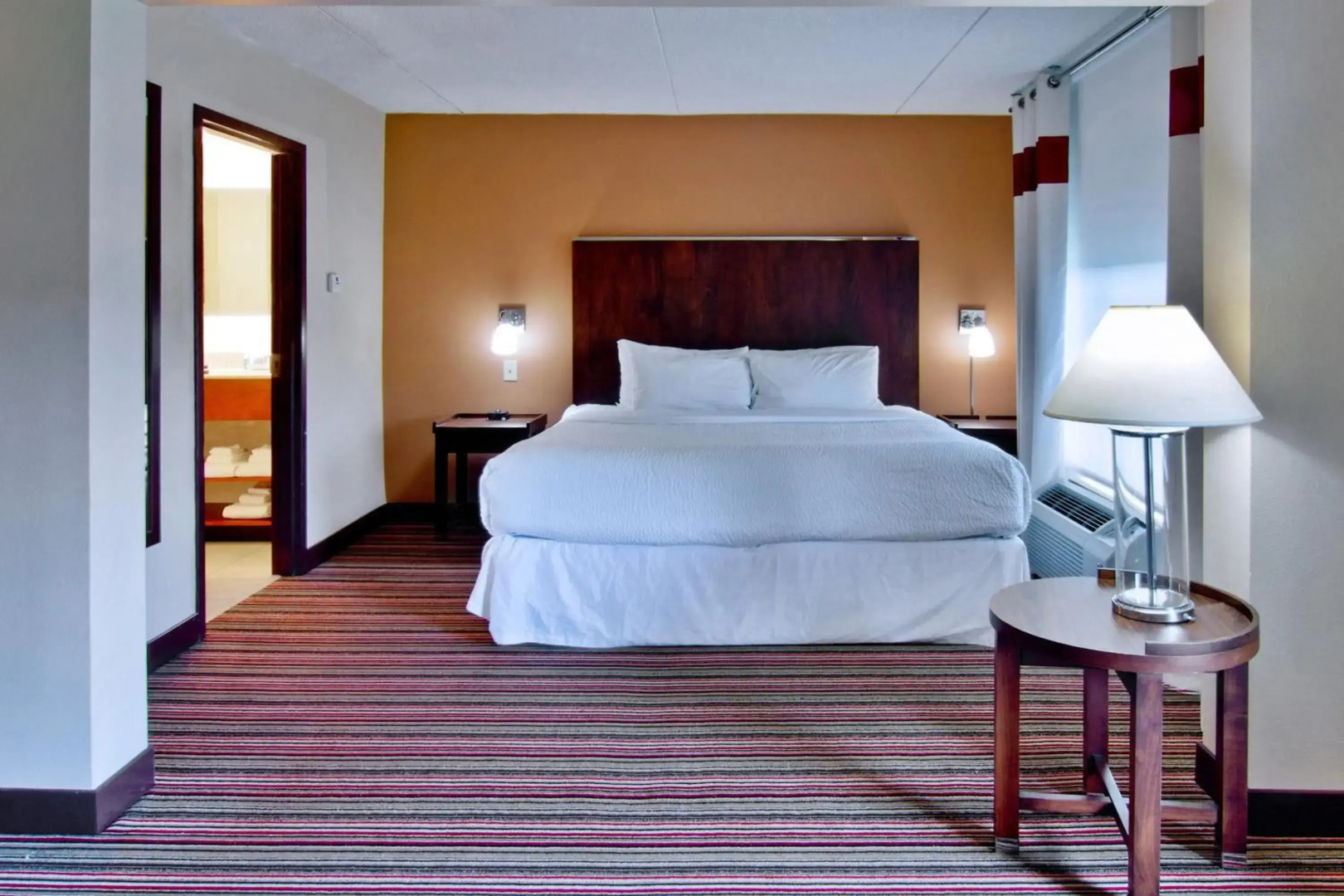 Four Points by Sheraton Nashville Airport