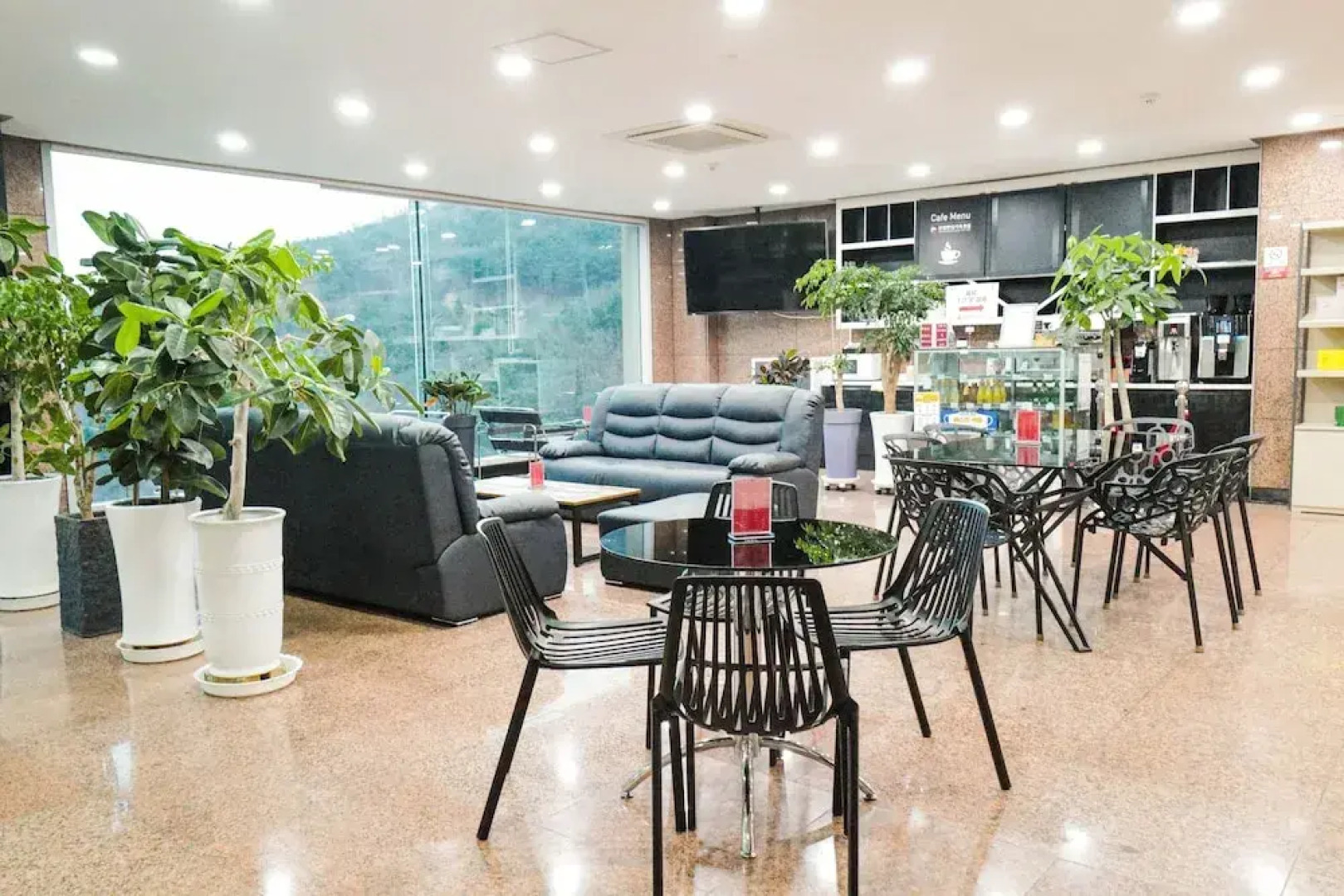 Sancheong Korean Medicine Family Hotel