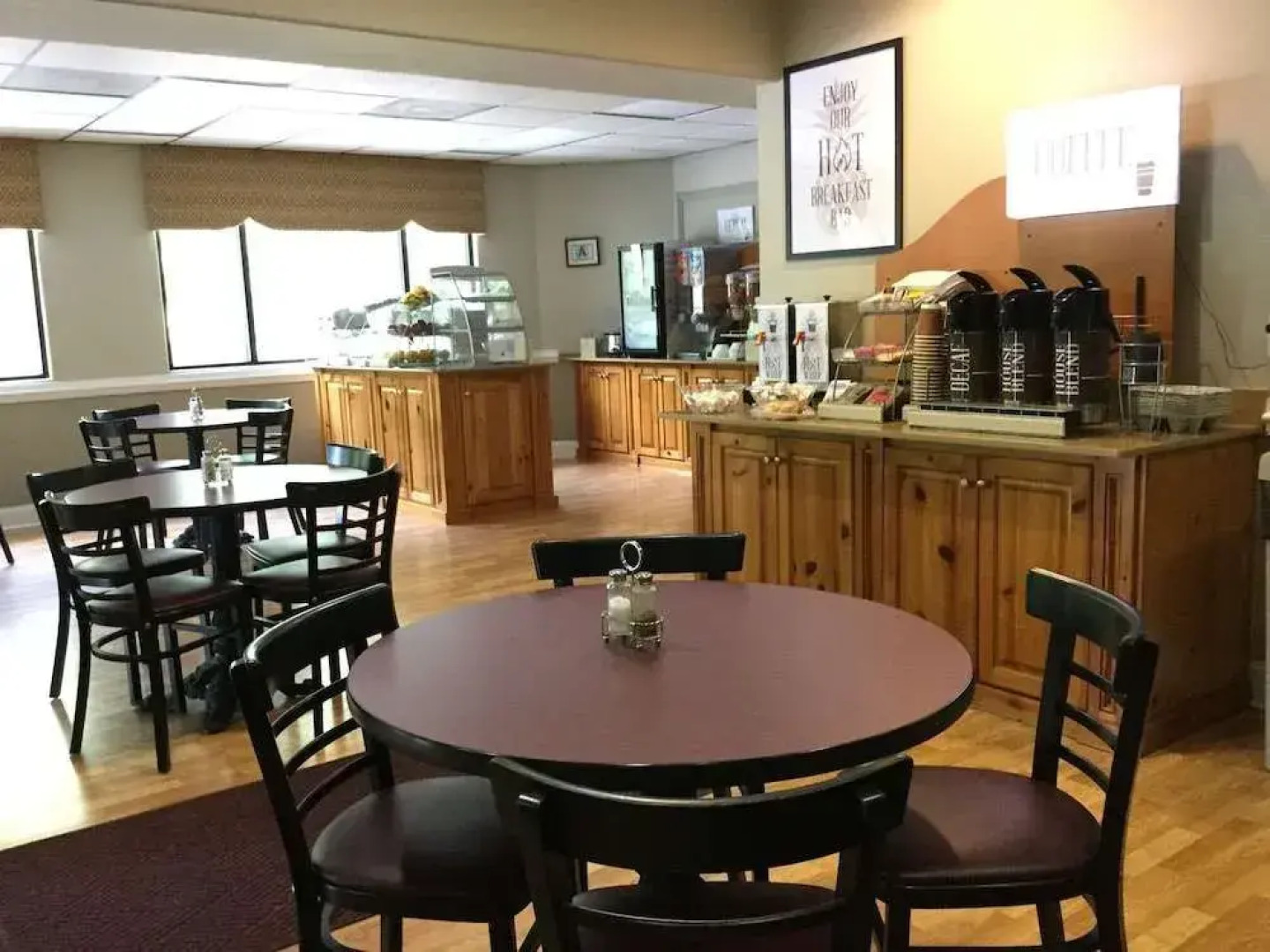 Holiday Inn Express Charleston-Moncks Corner