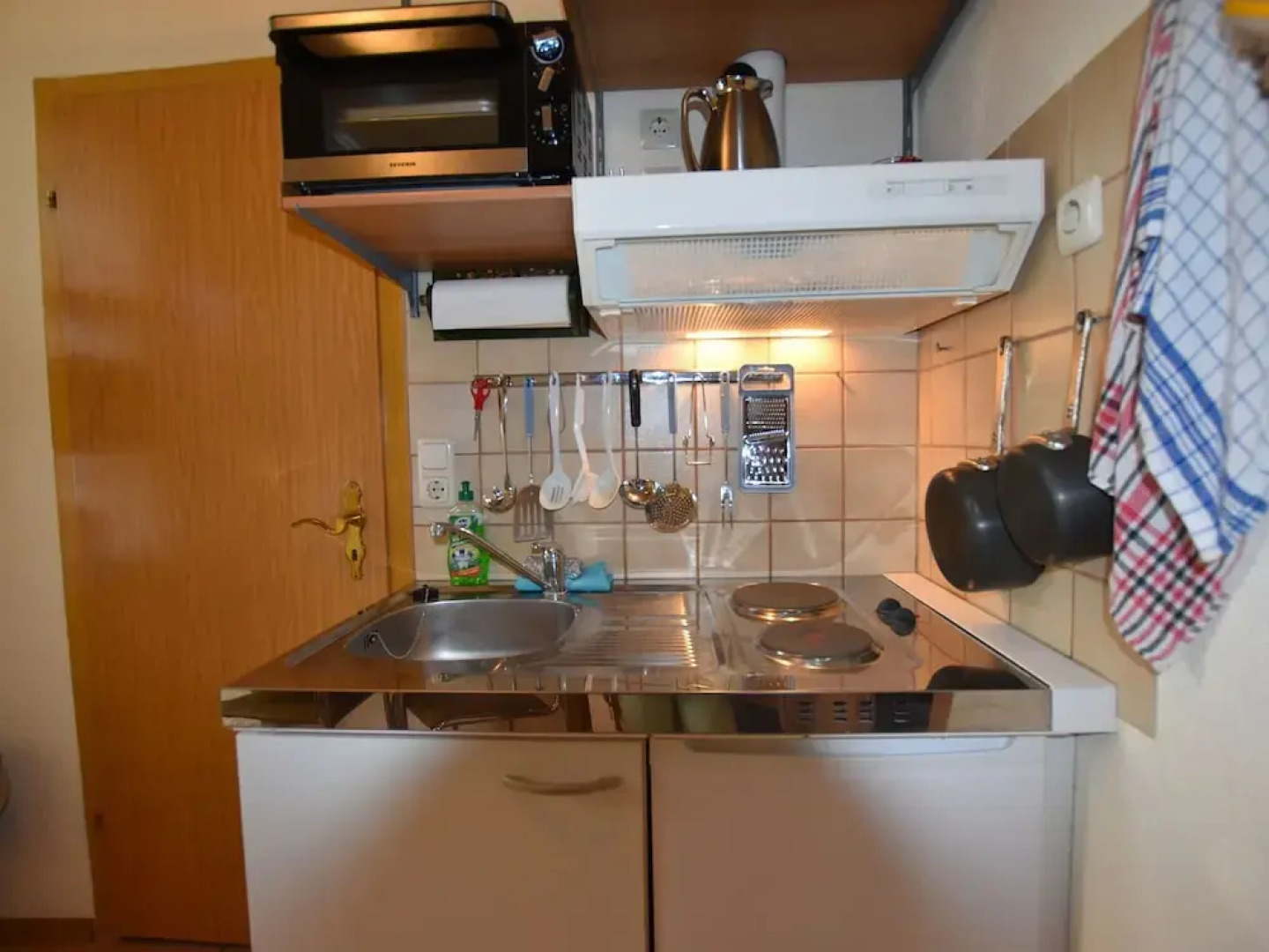 Beachside Apartment in Pepelow With Private Terrace