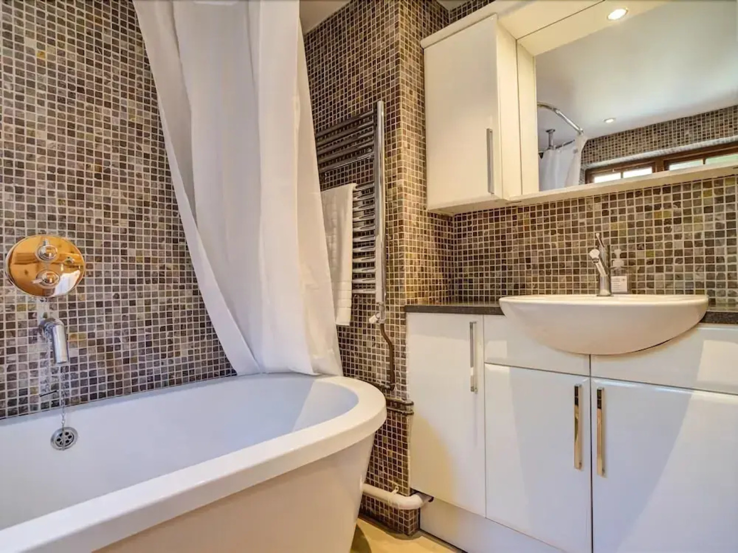 Hollytree Cottage, Chipping Norton