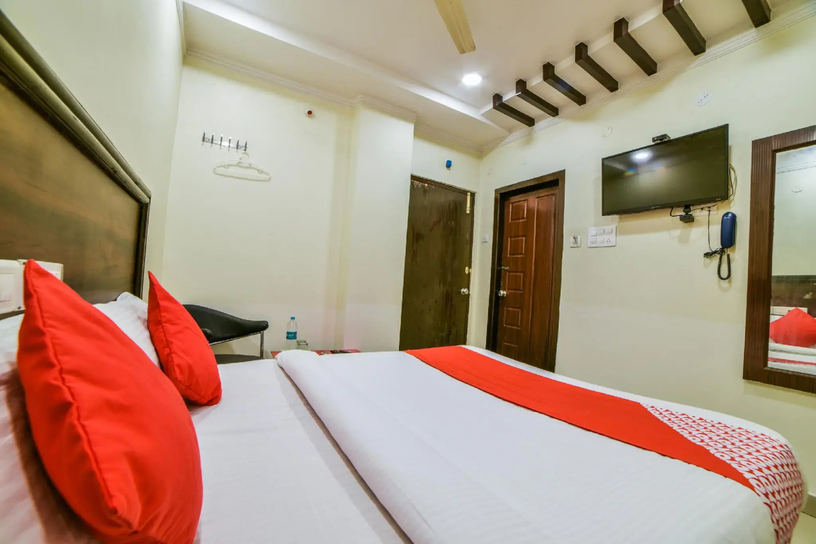 OYO 24288 Surya Teja Residency