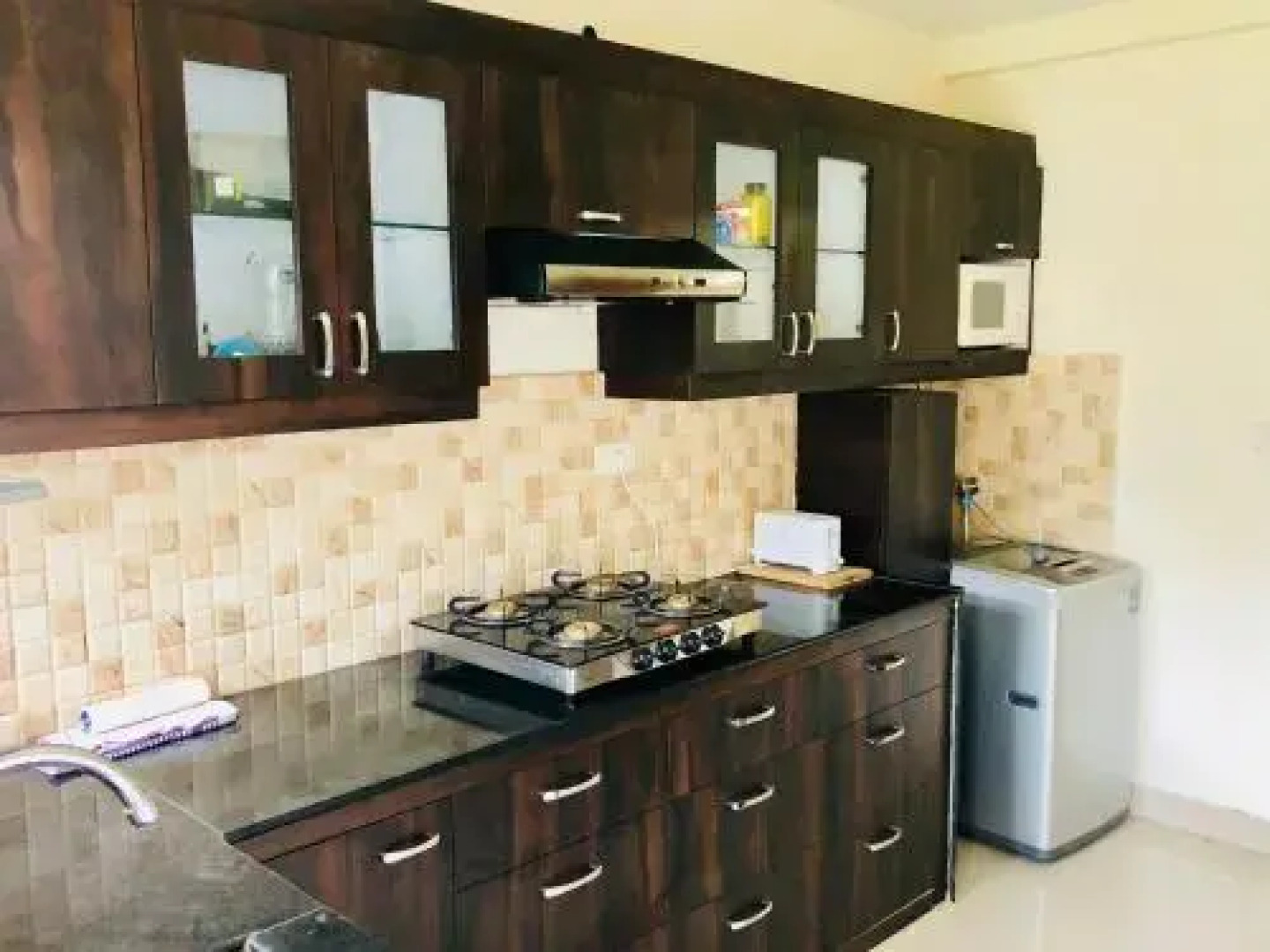 Calvin's 3 BDR Villa