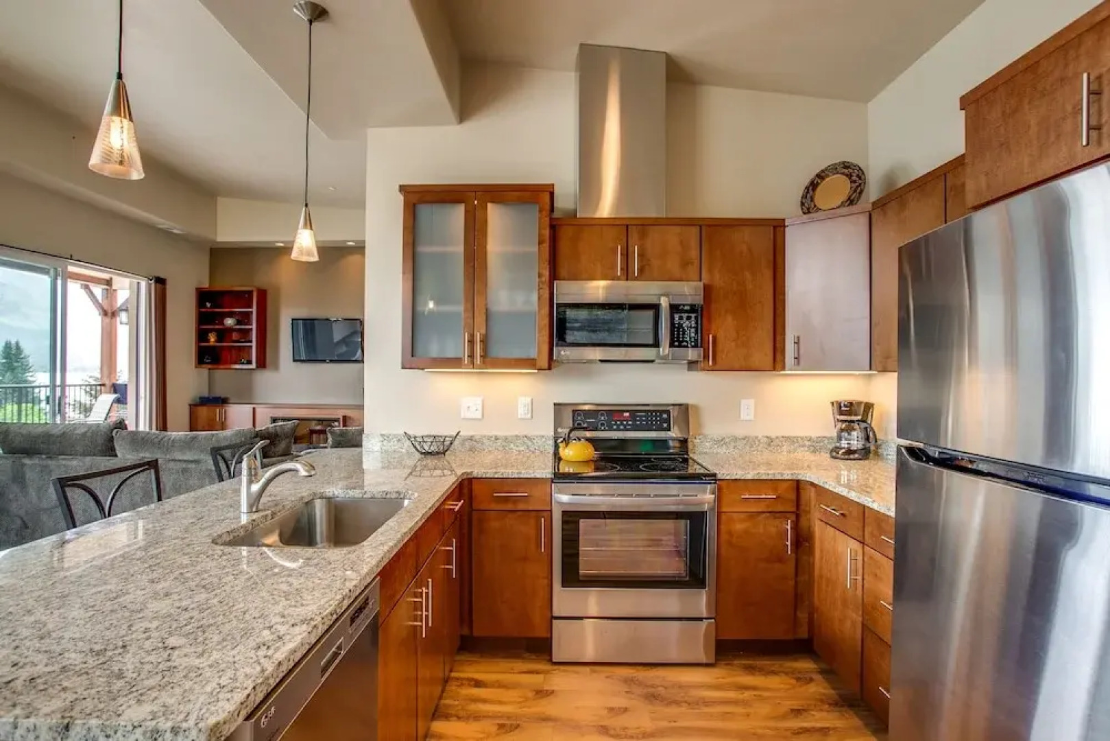 Lake Chelan 'manson Bay' Condo w/ Pool Access!