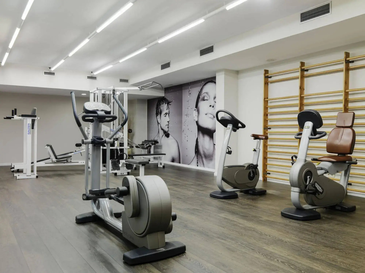 H10 Mediterranean Village