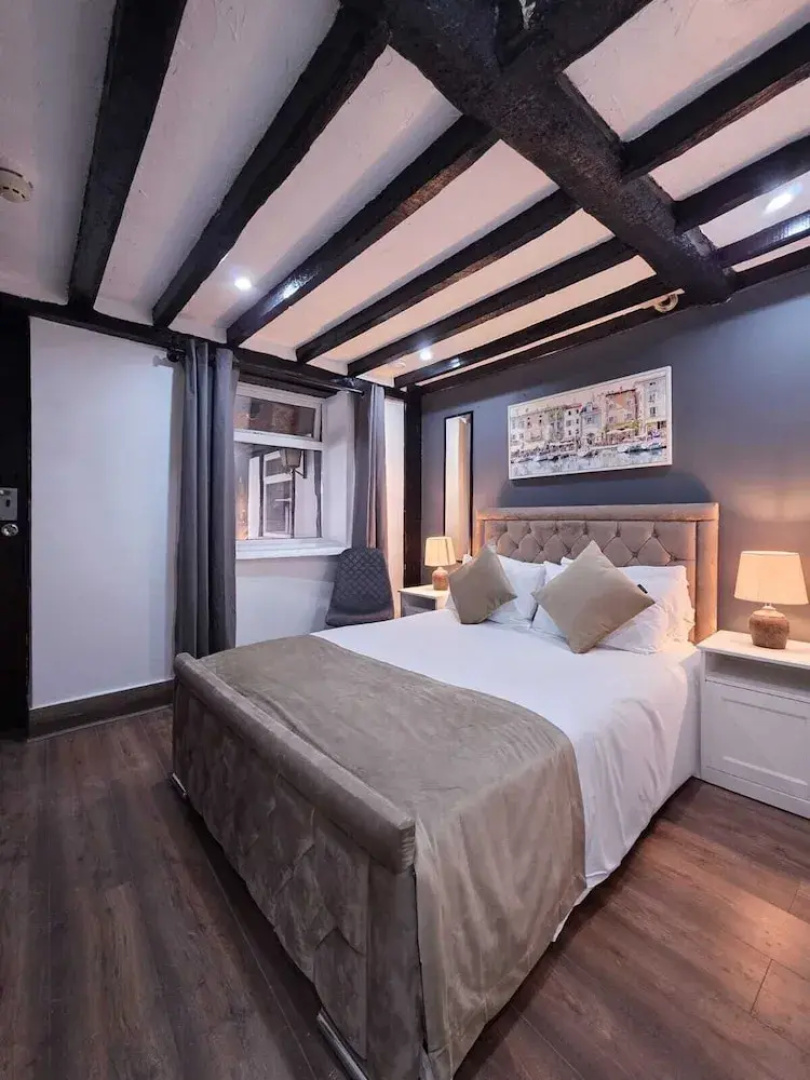 The Courtyard Lodge