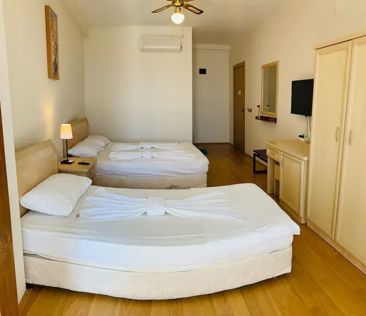 Armoni Hotel