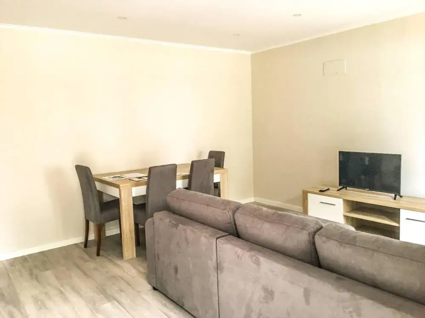 House With 2 Bedrooms in Atalaia, With Shared Pool, Enclosed Garden and Wifi Near the Beach