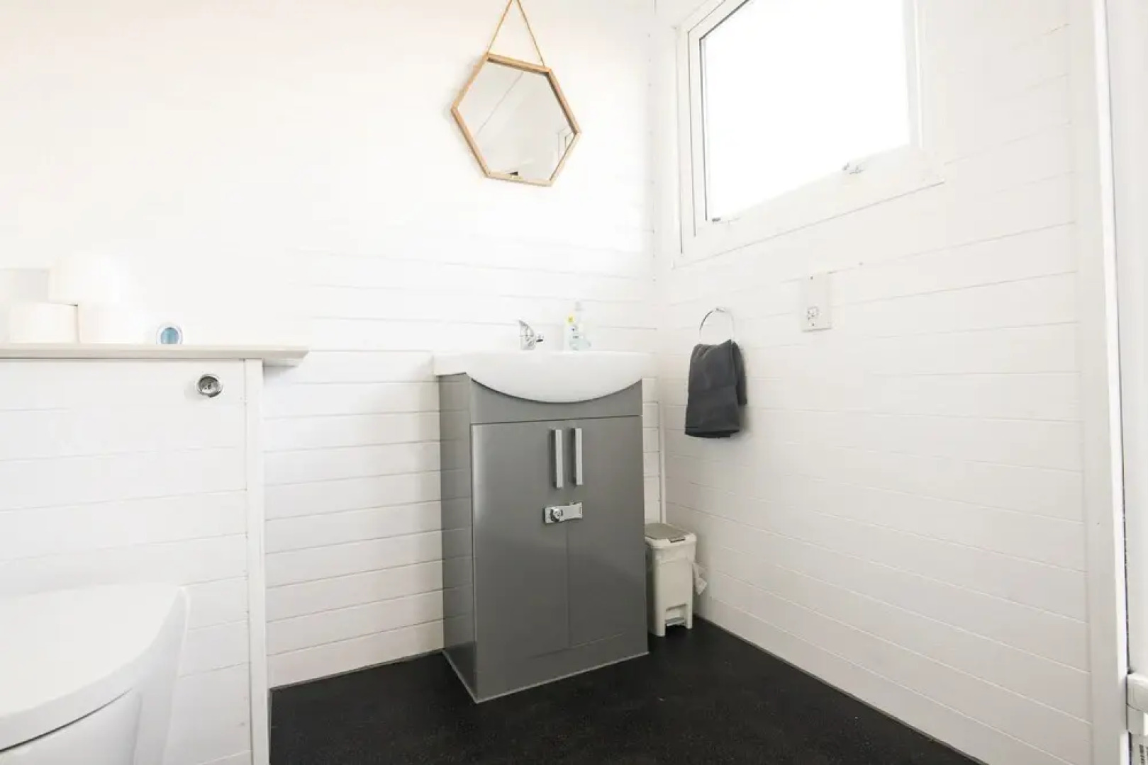 Charming 1-bed House in Holyhead