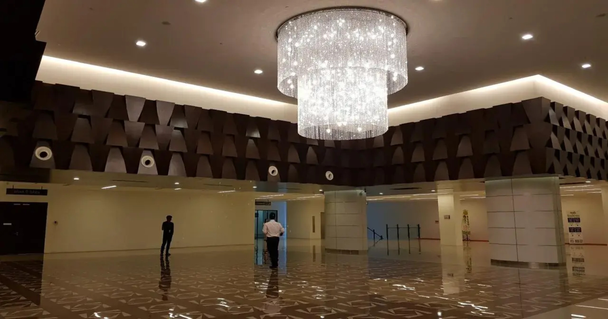 Euzmo Residences at Trefoil