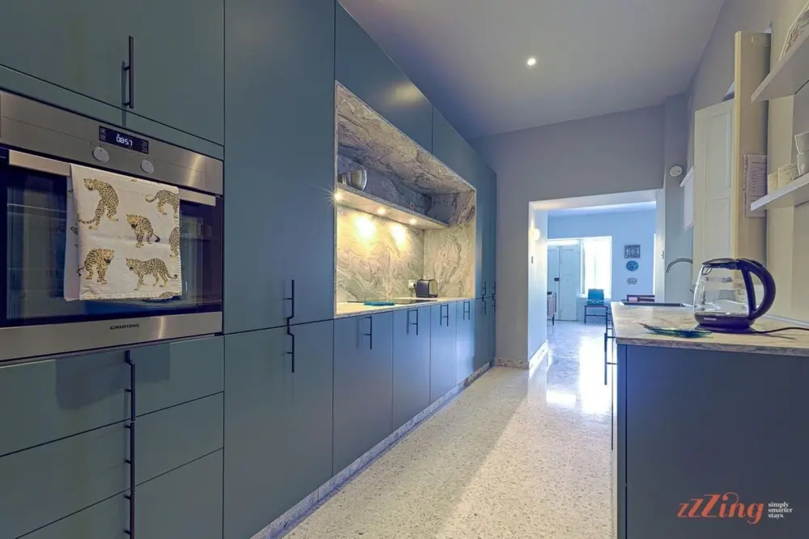 Retro Designer 1 Bedroom Apt in Cottonera New