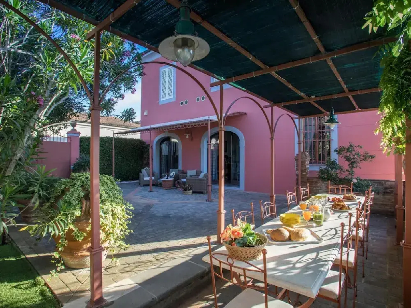 Beautiful Villa in Peccioli With Private Swimming Pool