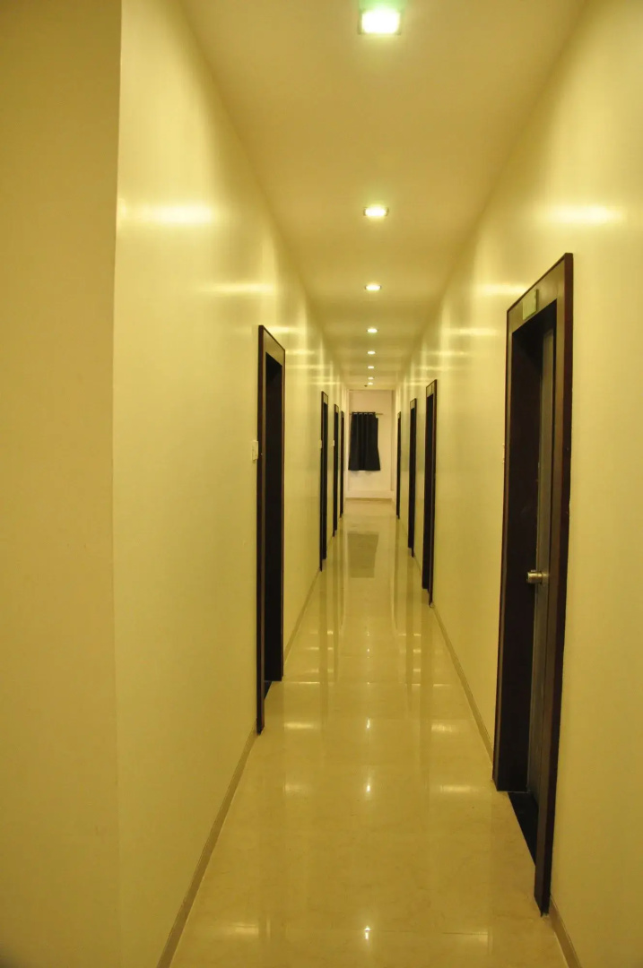 Hotel Avon International