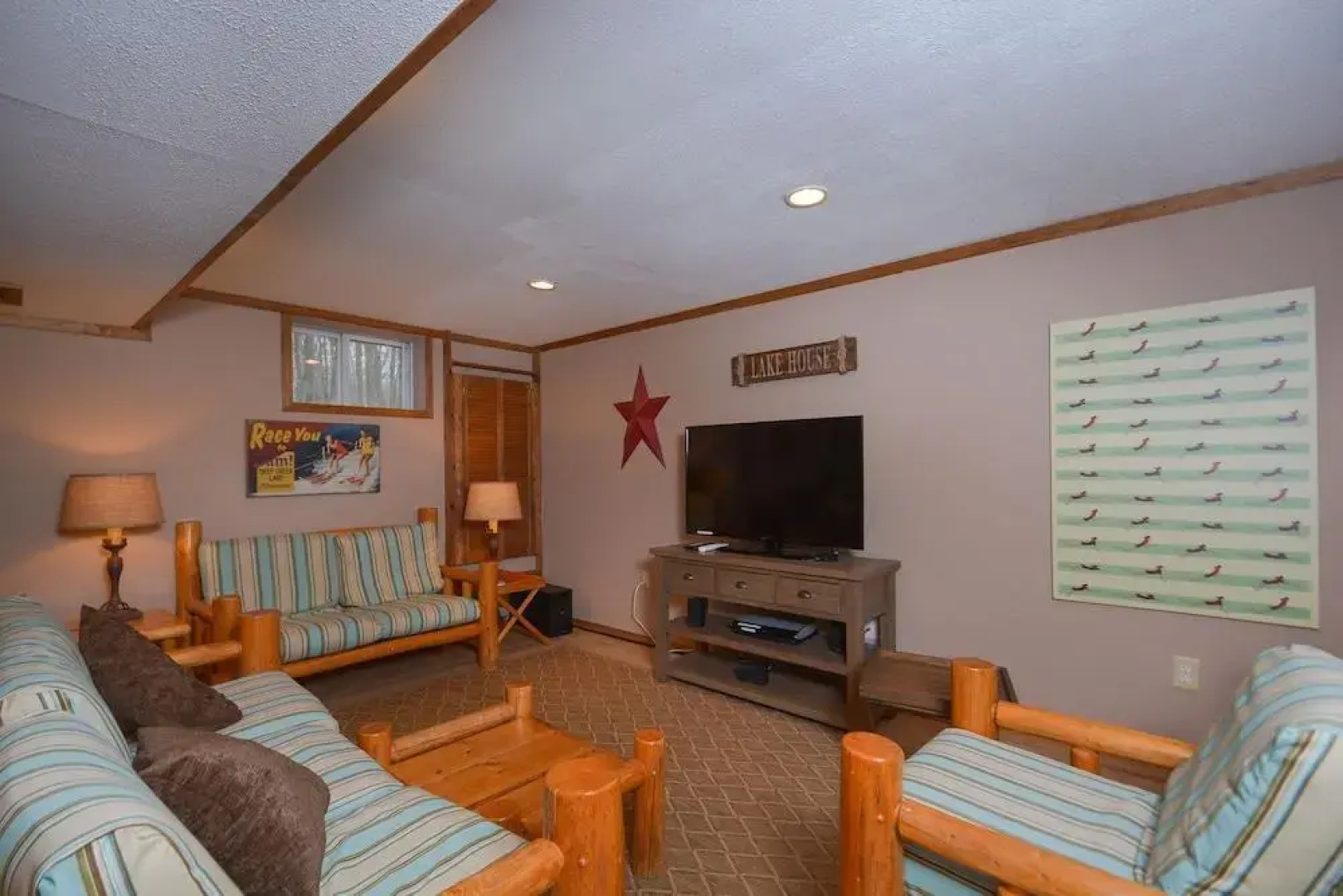 Four SKIsons 3 Bedroom House