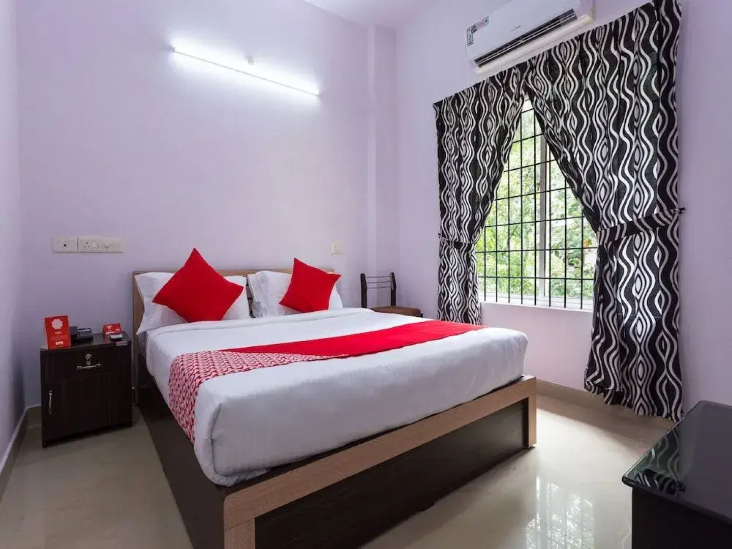 OYO 15599 Reem Residency