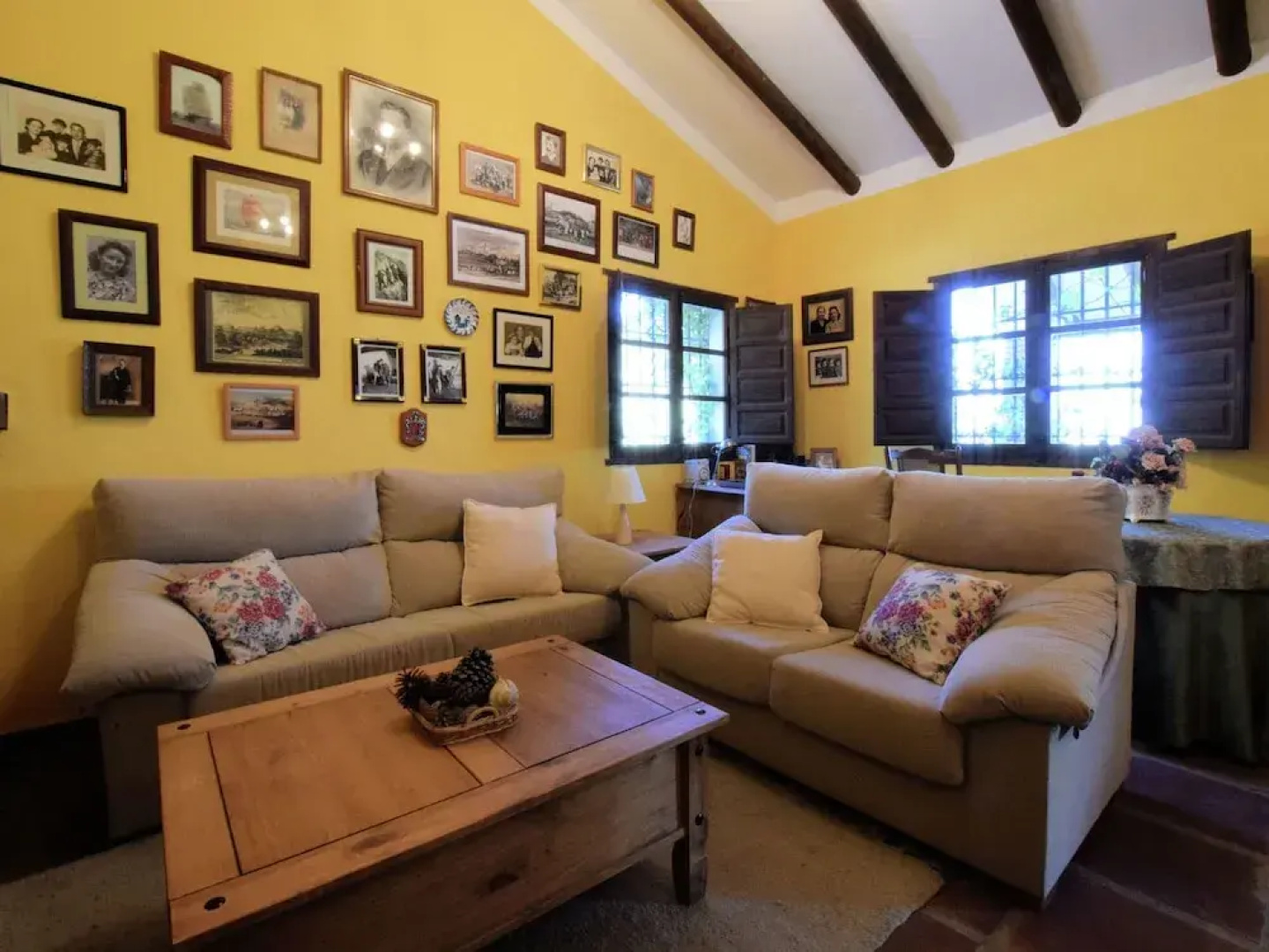Attractive Holiday Home in Canillas de Aceituno With Terrace