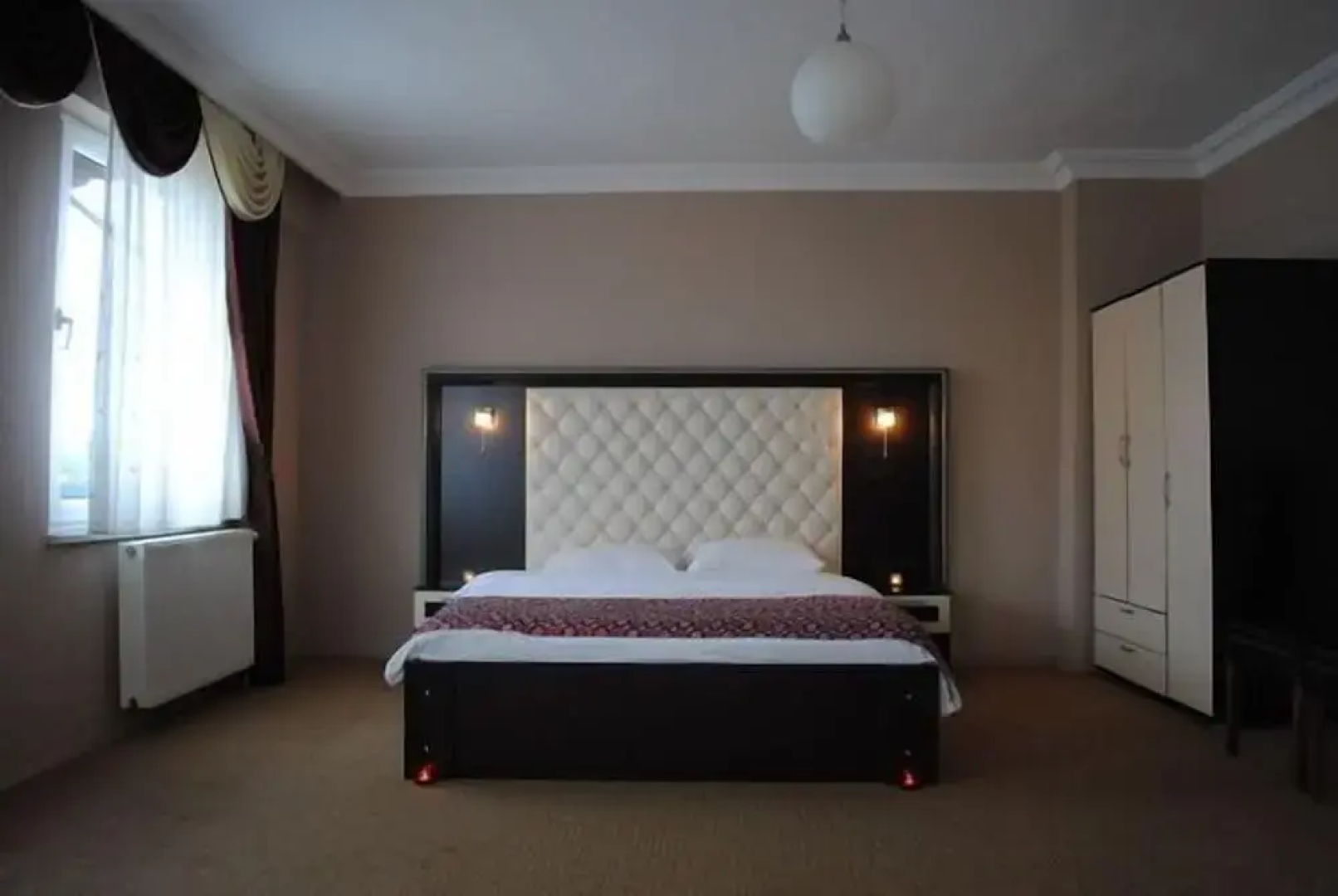 Cem Hotel