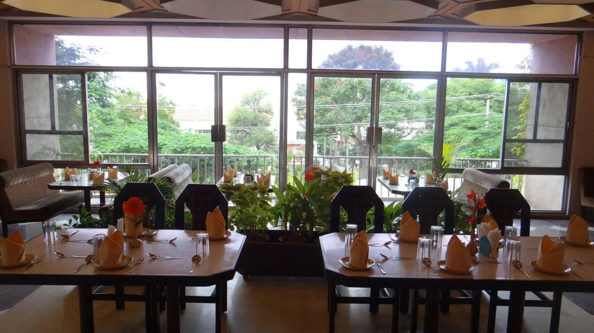 Hotel Paradise - Mysore Dasaprakash Group