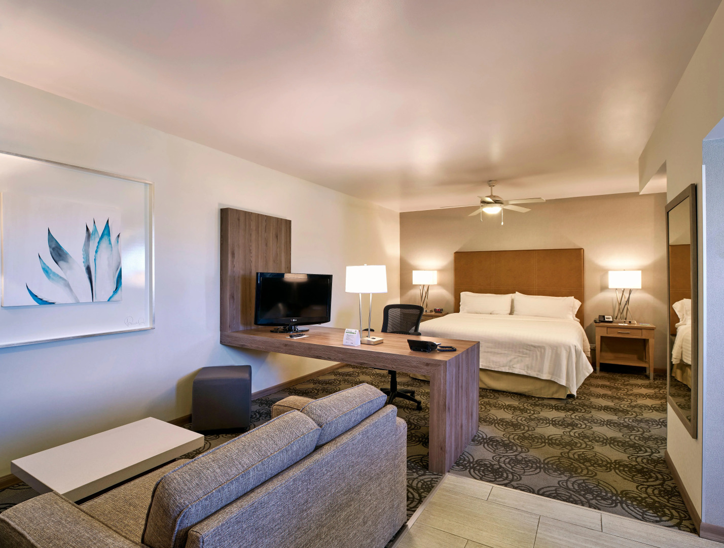 Holiday Inn & Suites Chihuahua Expo