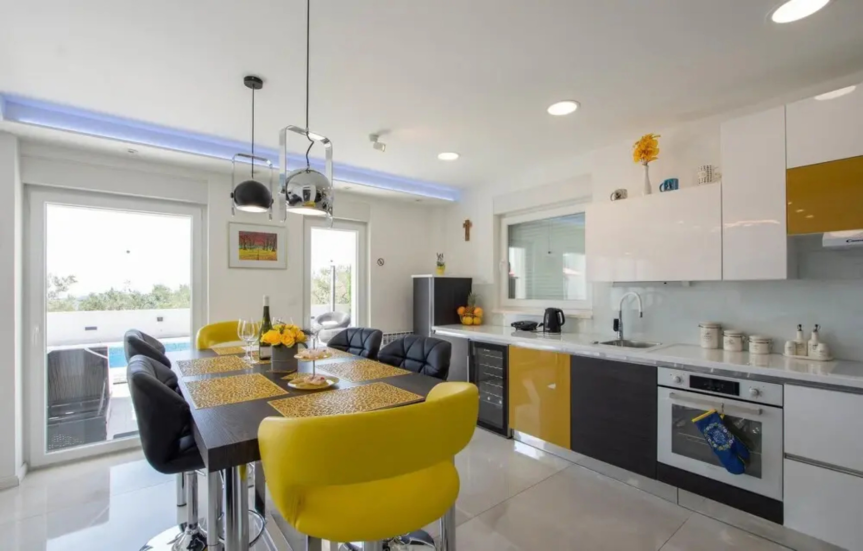 Beautiful Home in Zrnovnica With Sauna, Wifi and Outdoor Swimming Pool