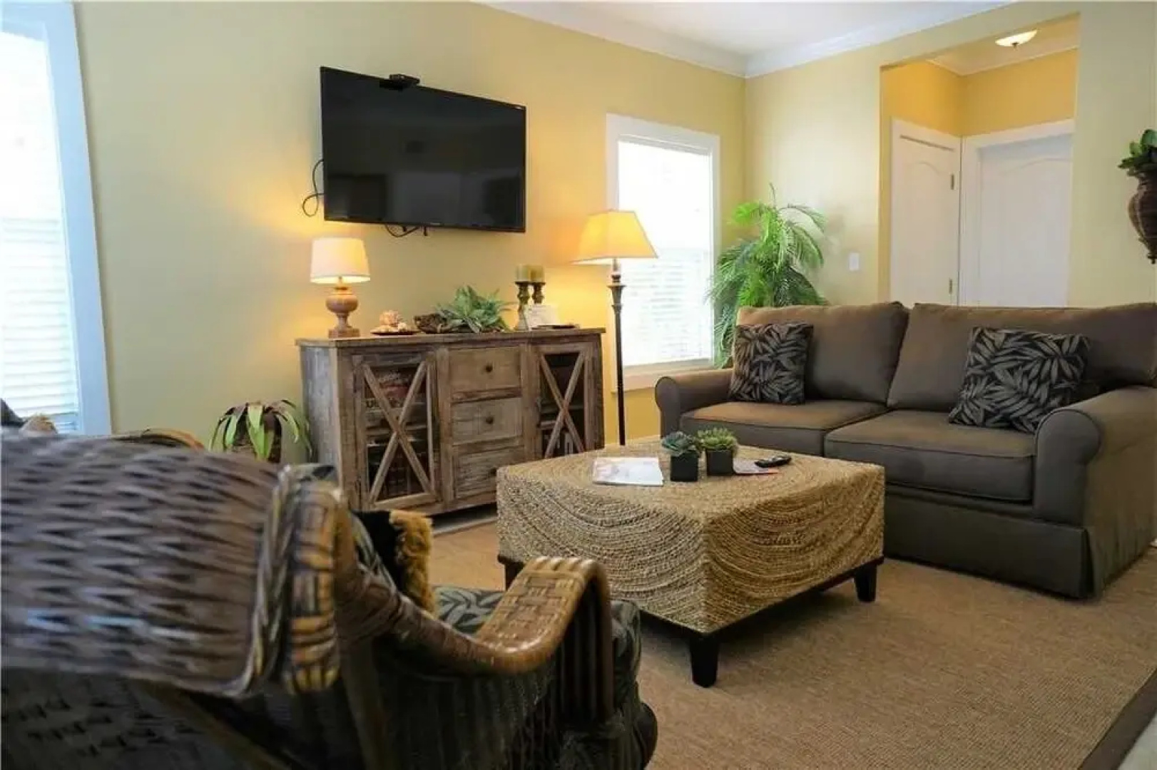Island Paradise 8AD - 1 Br Condo