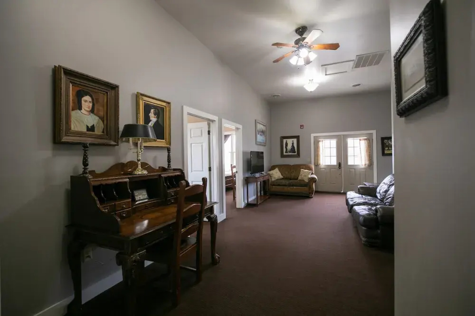 Nauvoo Temple House Hotel