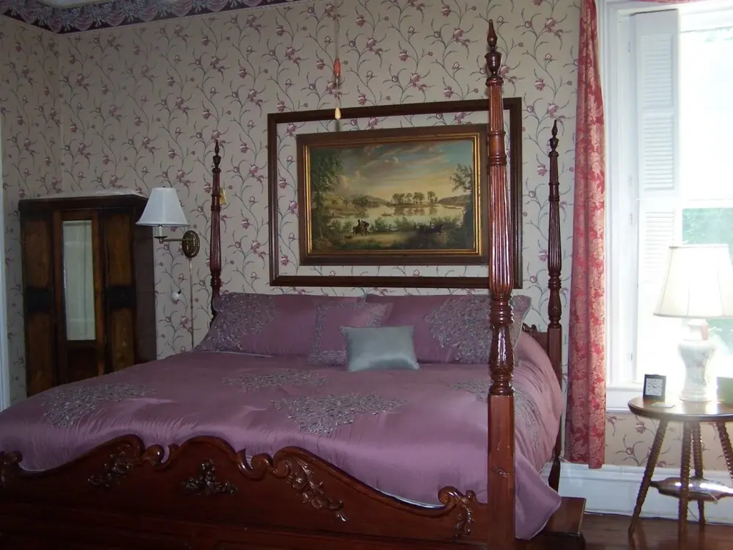 Victorian House Bed & Breakfast